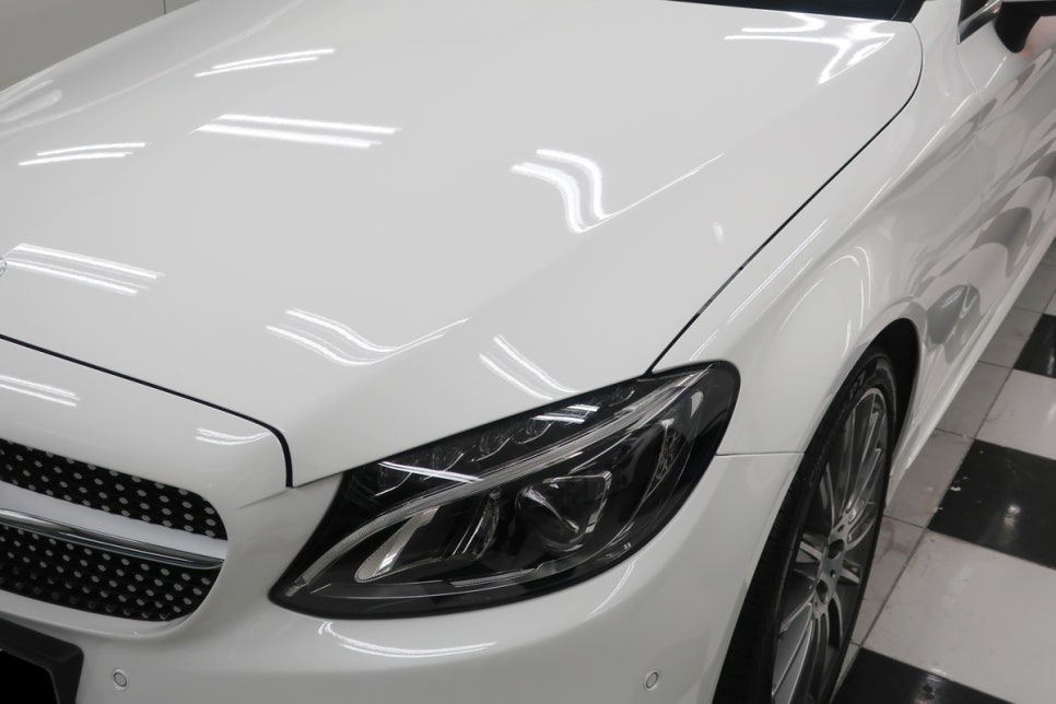 벤츠 C200 COUPE 앞 시공 후 2