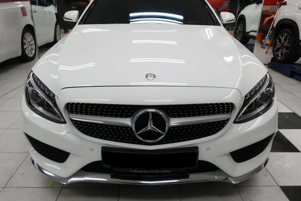 벤츠 C200 COUPE 앞 시공 후 4