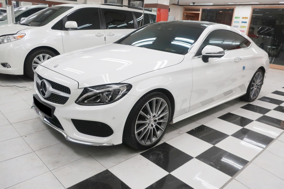 벤츠 C200 COUPE 앞 시공 후 5