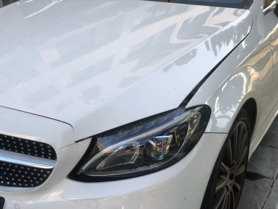 벤츠 C200 COUPE 앞 시공 전 2