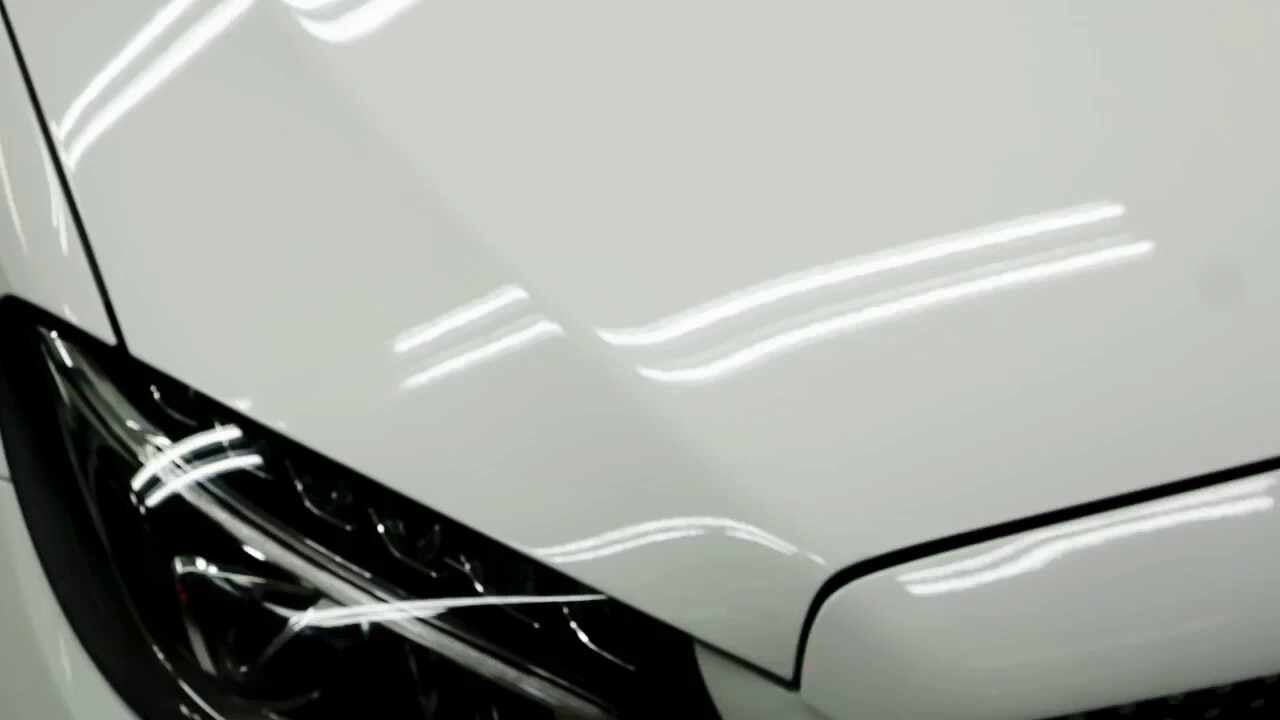 벤츠 C200 COUPE 앞 상세 부위 1