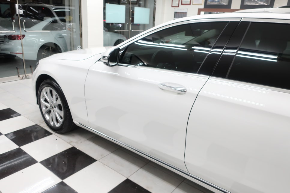벤츠 E220D 도색 상세 부위 1