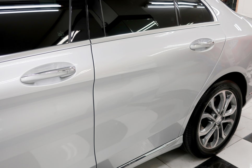 벤츠 W205 C200 도색 시공 후 2