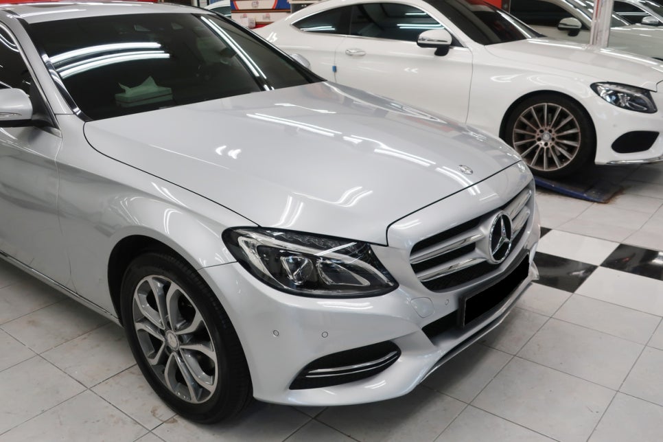 벤츠 W205 C200 도색 시공 후 6