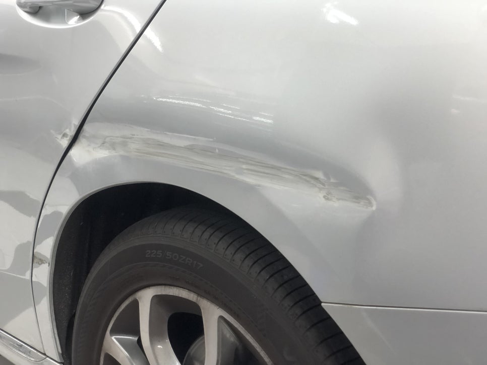 벤츠 W205 C200 도색 시공 전 2