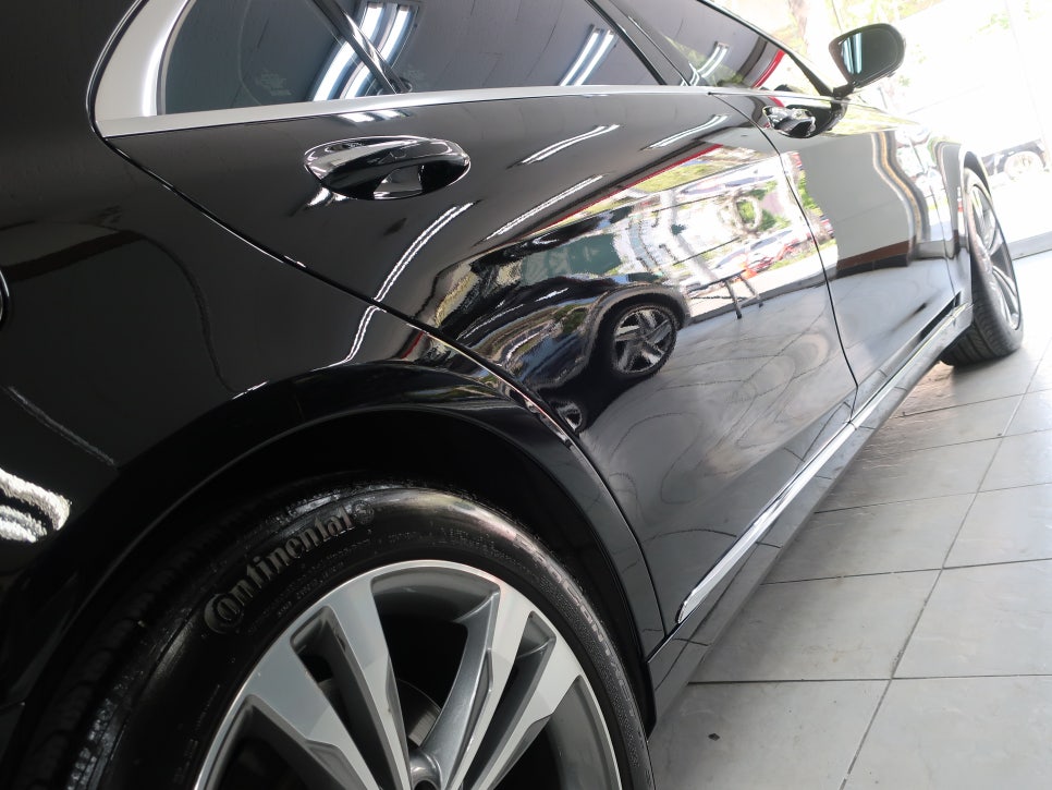 벤츠 W222 S500L 4MATIC 광택 복원 및 유리막 코팅 시공 사진