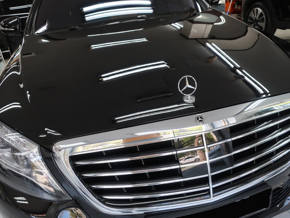 벤츠 W222 S500L 4MATIC 광택 복원 및 유리막 코팅 시공 사진