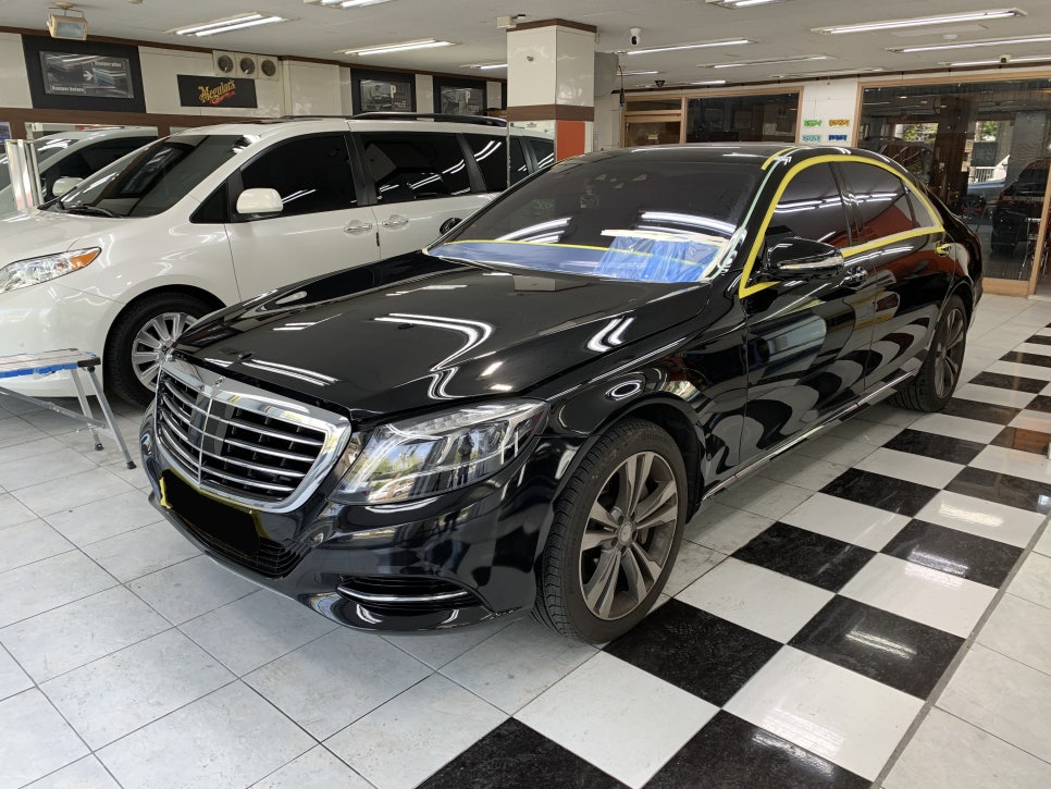 벤츠 W222 S500L 4MATIC 광택 복원 및 유리막 코팅 시공 사진