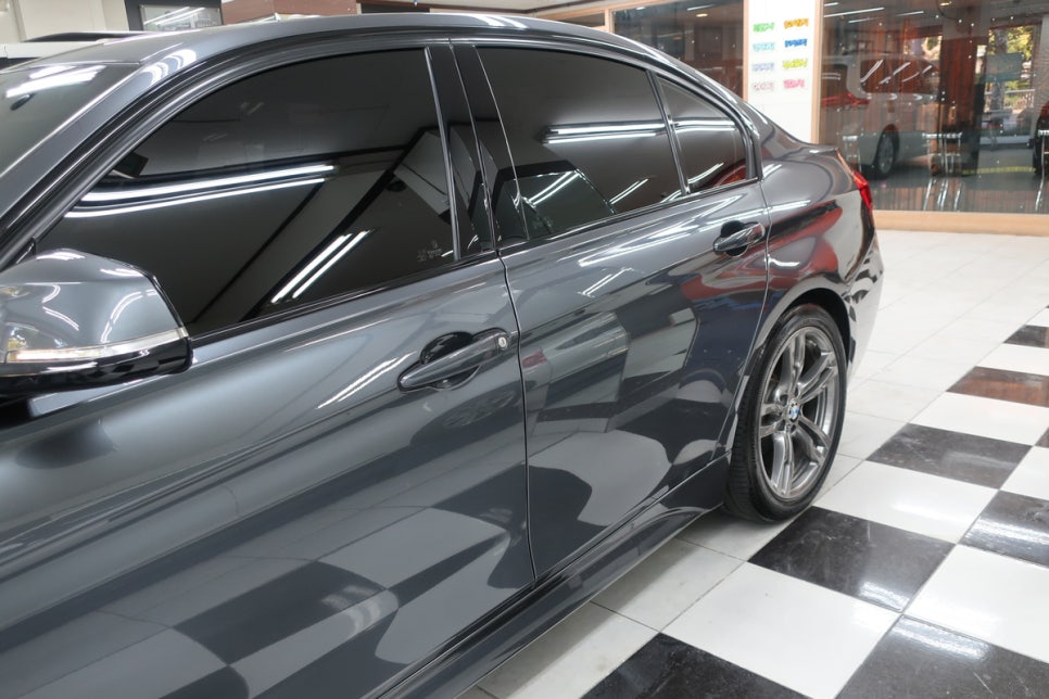 BMW 320I 도색 시공 후 3