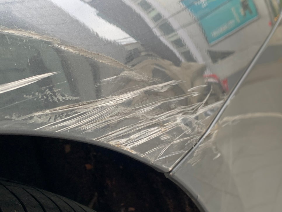BMW 320I 도색 상세 부위 1