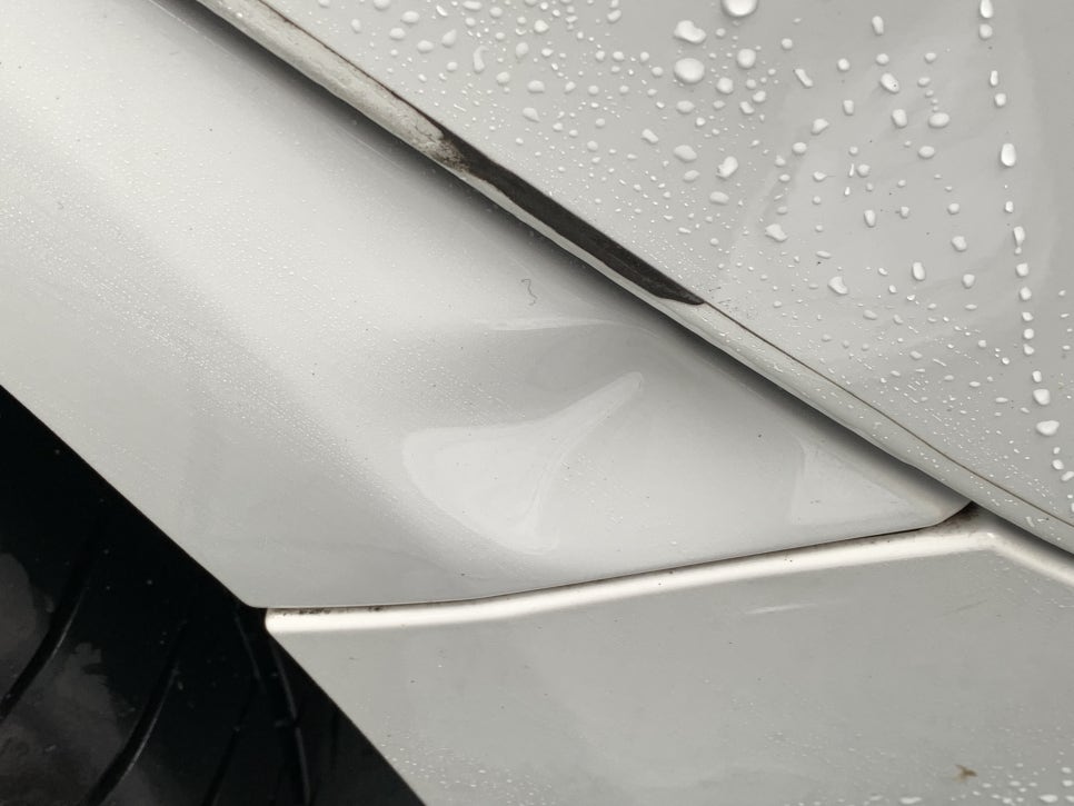 BMW 520I 휀다 시공 전 2
