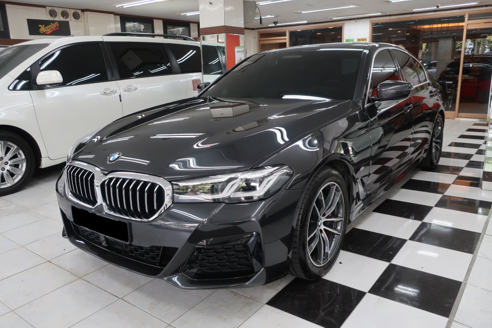 BMW 523D 범퍼 상세 부위 2