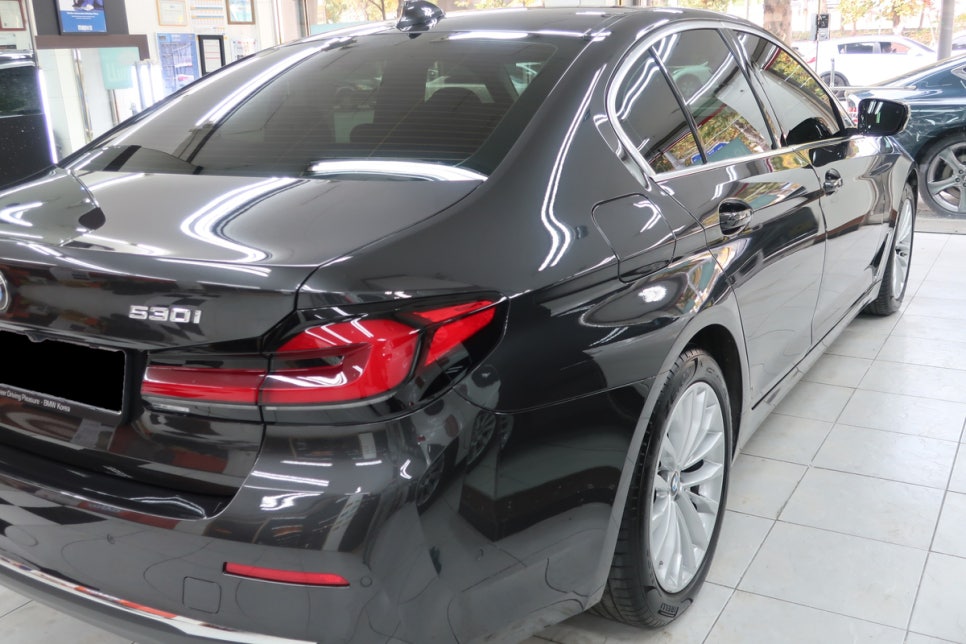 BMW 530I 휀다 도어 시공 후 6