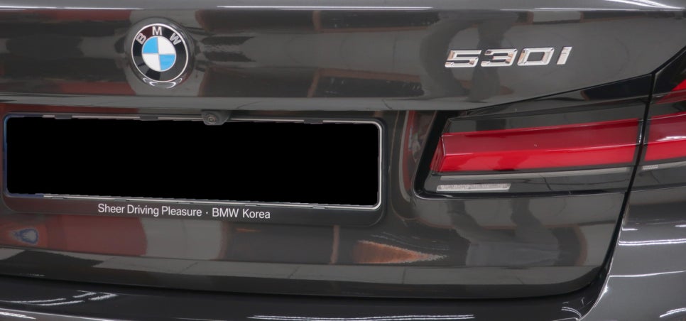 BMW 530I 휀다 도어 상세 부위 1
