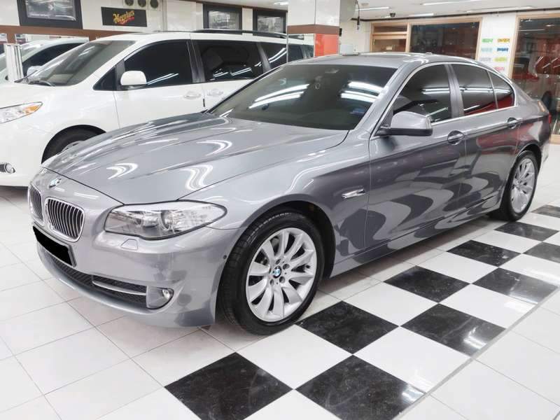 마포구 광택 BMW 528i 찢어진 리어 범퍼 교환 & 시공 후