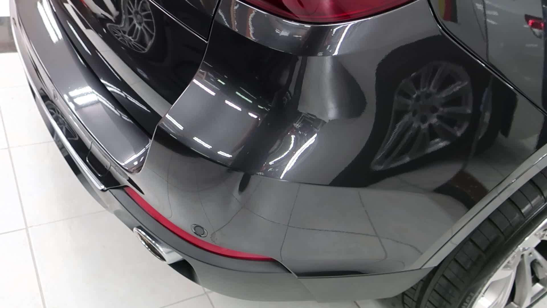 마포구 BMW X5 리어 범퍼 덴트와 광택을 복원 시공 전