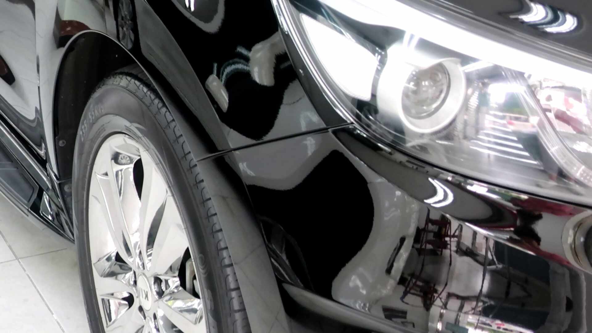 카니발 범퍼 휀다 상세 부위 1