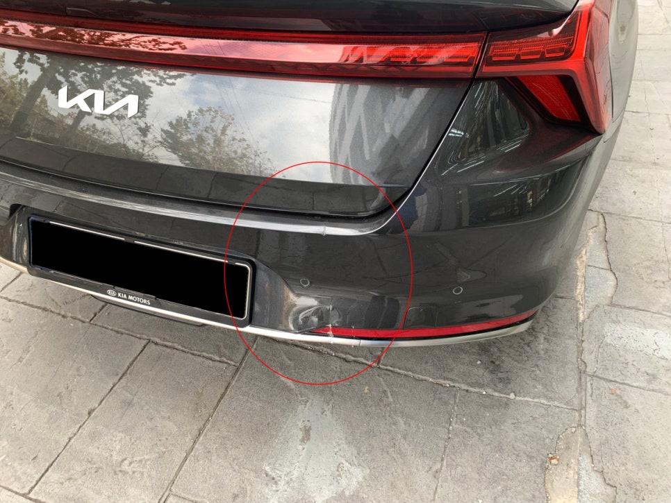 기아 K8 범퍼 휠 시공 전 4