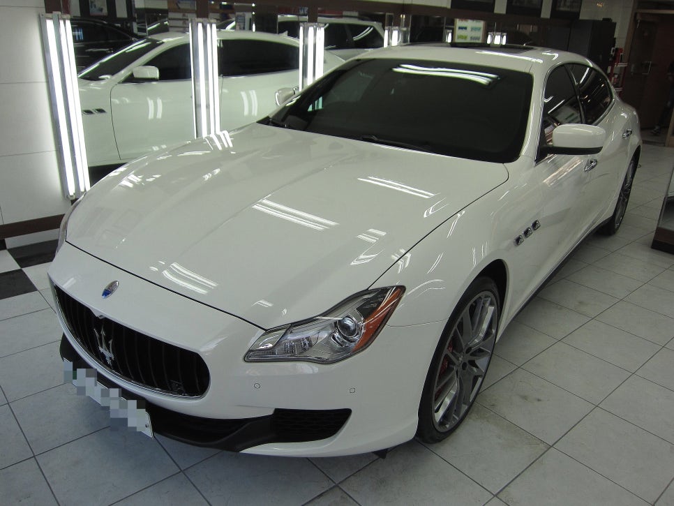 콰트로포르테 판금·도색 시공 사진