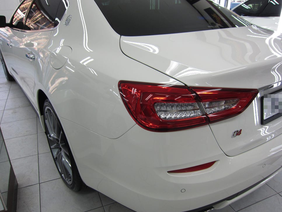 콰트로포르테 판금·도색 시공 사진