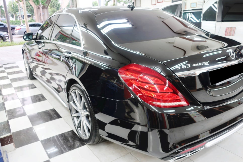 벤츠 S63 AMG 도색 유리막코팅 상세 부위 4
