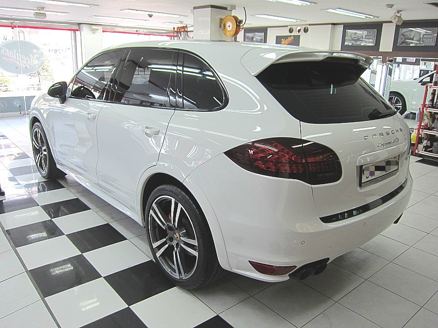 포르쉐 카이엔 GTS 유리막코팅 시공 사진