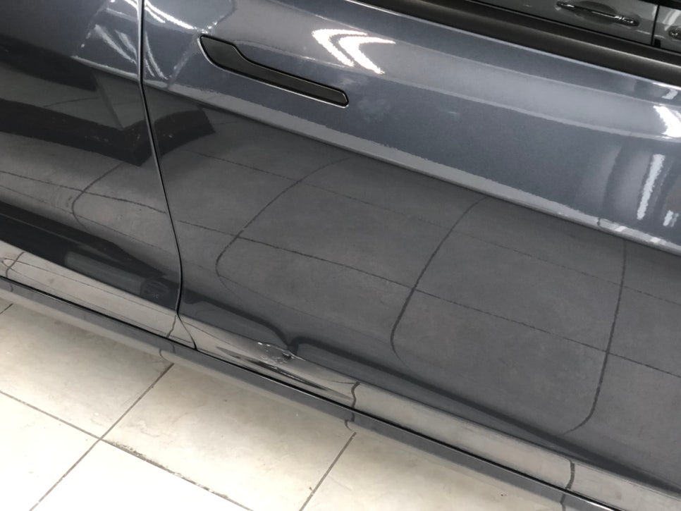 테슬라 MODEL3 도어 시공 전 2