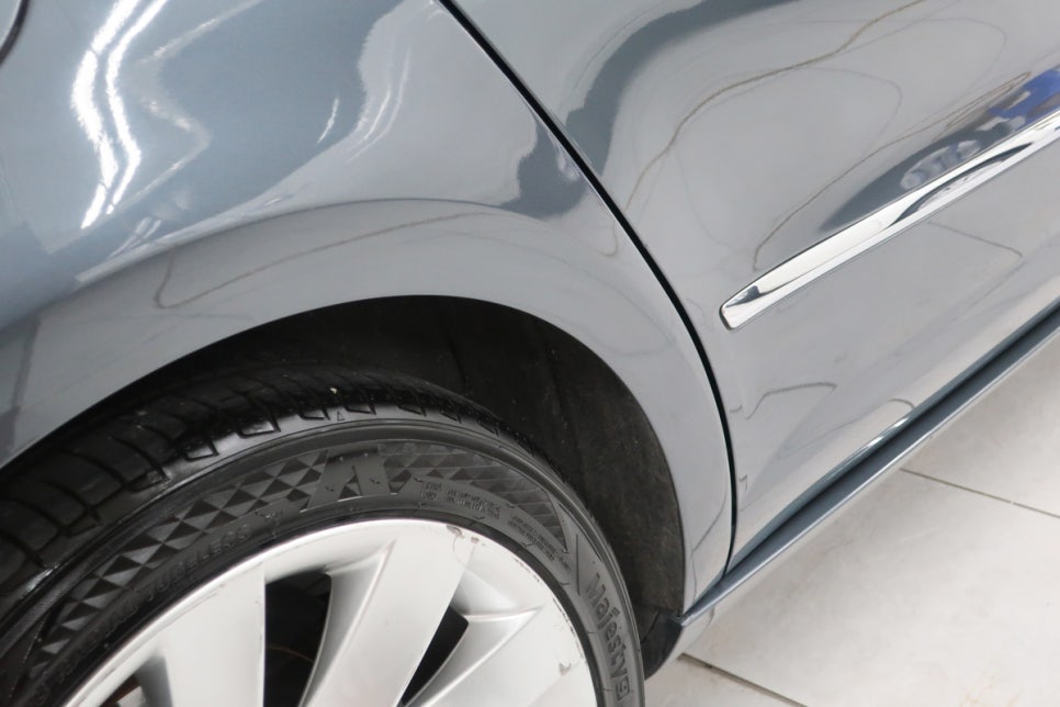 폭스바겐 CC 도어 휀다 시공 후 4