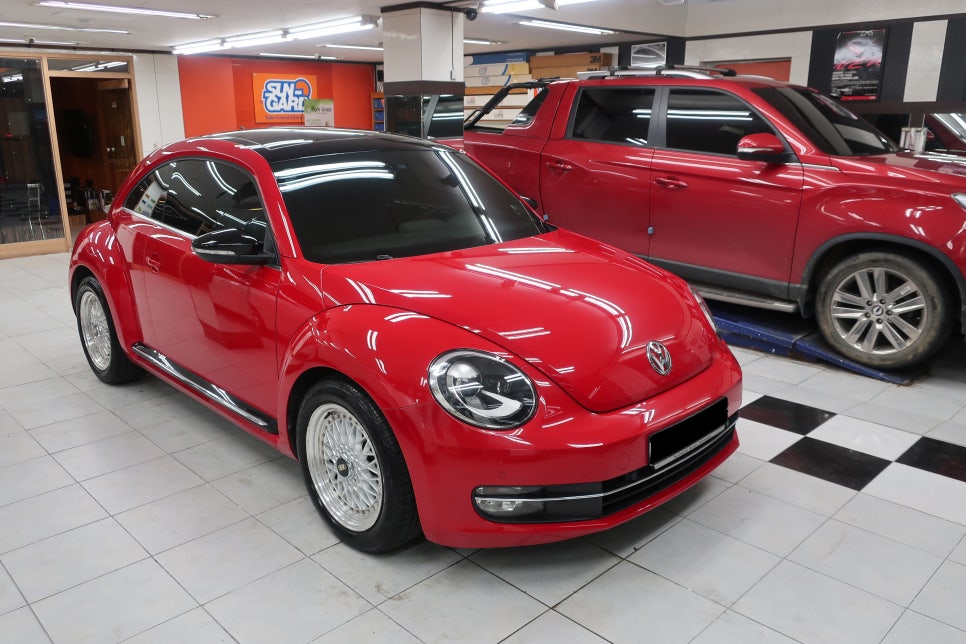 폭스바겐 NEW BEETLE 도어 휀다 시공 후 2