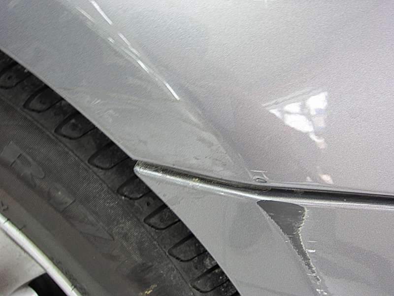 BMW 528i 사고로 인해 흠집이 생겨 자동차보험수리 시공 후