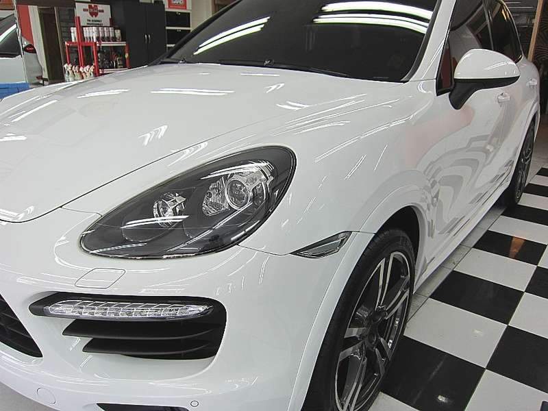 포르쉐 카이엔 유리막코팅 전문점 유리막 코팅 완성 후 02