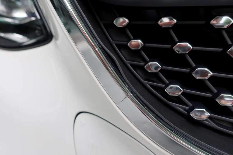 마포구 덴트 전문점에서 벤츠 E220d 쿠페 보험 사고 시공 전