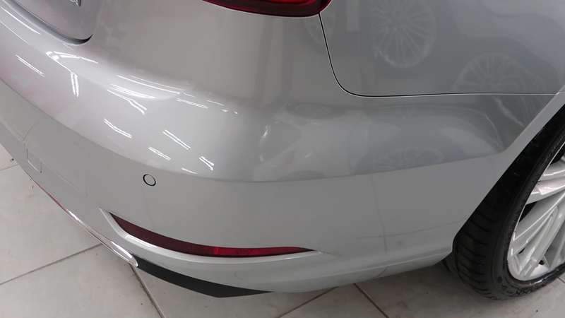 마포구 아우디 A3 리어 범퍼 교환하지 말고 덴트와 광 시공 후