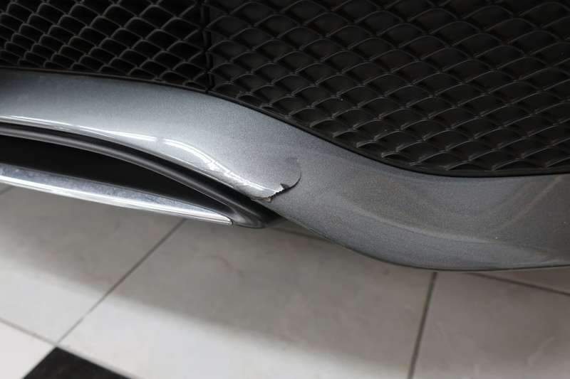 마포구 벤츠 E220d 앞 범퍼 교환이 아닌 덴트, 광 시공 전