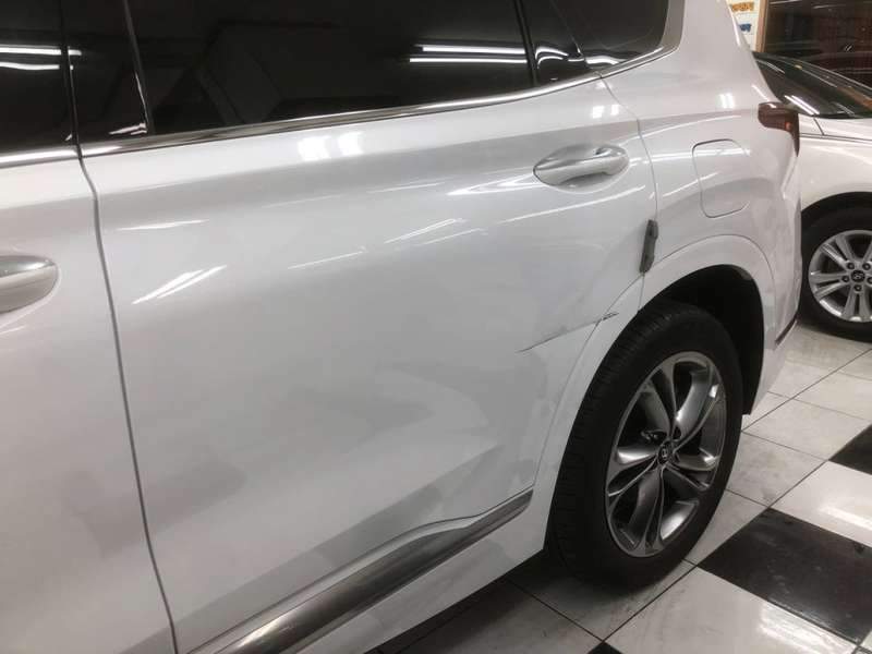 싼타페 덴트 시공 사진