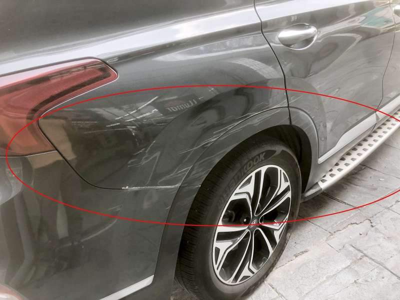 싼타페 덴트 시공 사진