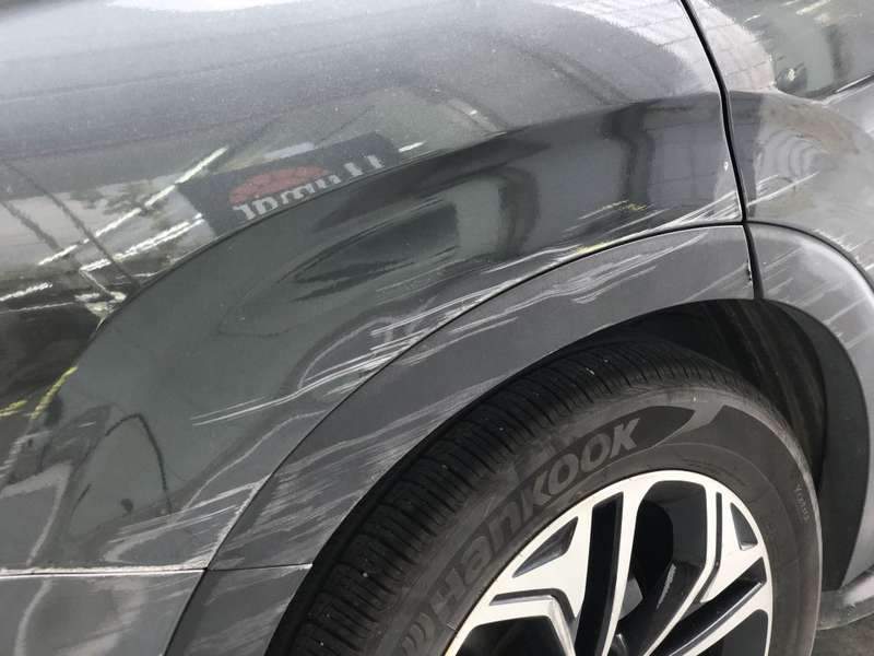 싼타페 덴트 시공 사진