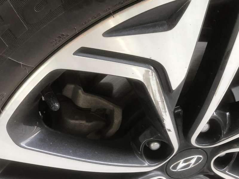 싼타페 덴트 시공 사진