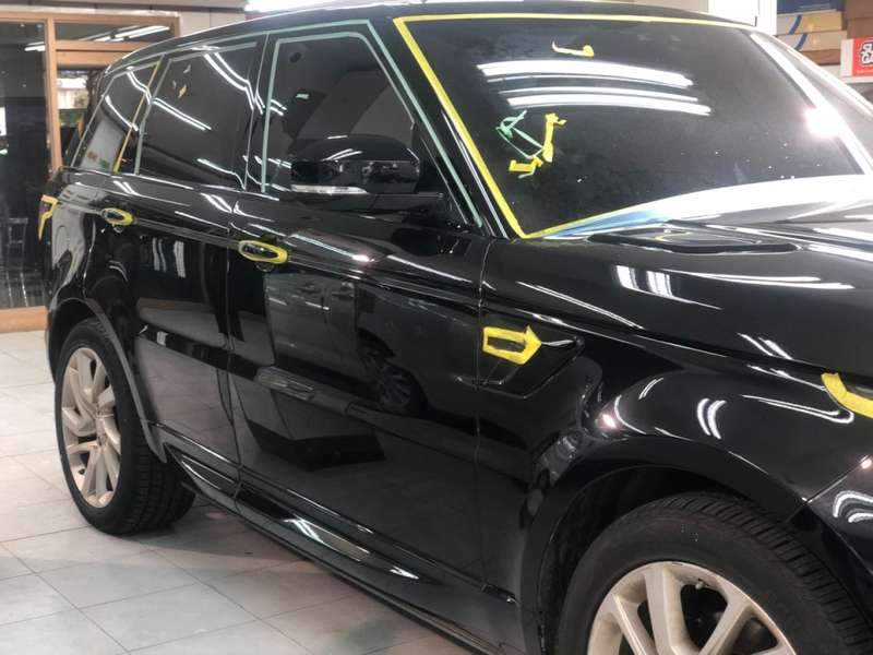 랜드로버 디스커버리 스포츠 광택 덴트 작업 전 04