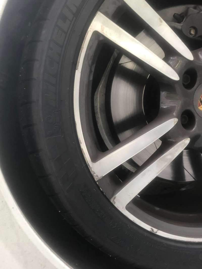 포르쉐 파나메라 덴트 시공 사진