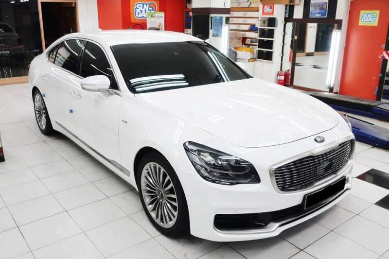 마포구 덴트 기아자동차 K9 손상된 펜더 범퍼 판금 도 시공 전