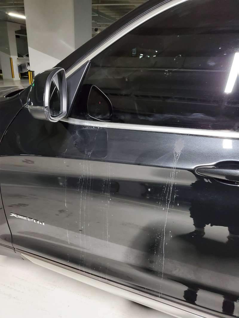 마포구 시멘 물 제거 전문 BMW X3에 떨어진 시멘 물 제거 후 광택 복원으로 신차의 감동을 다시 되찾아 