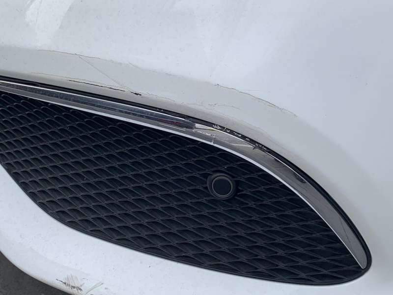 벤츠 E220 덴트 시공 사진