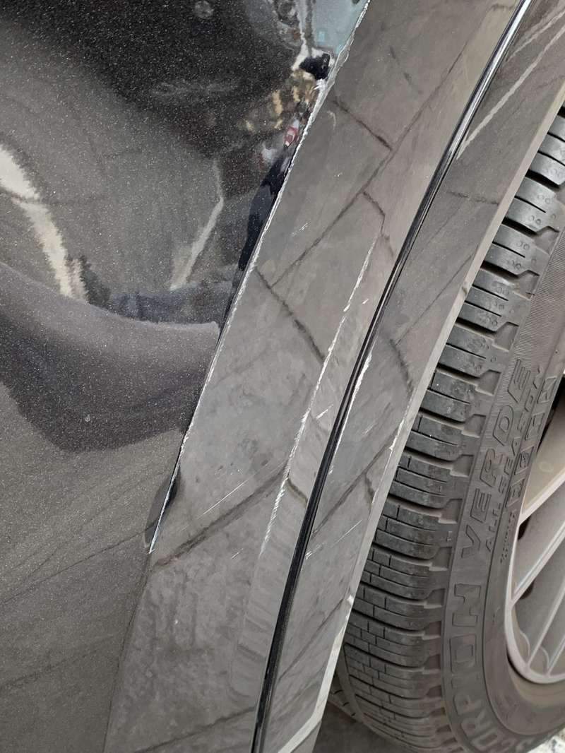 포르쉐 카이엔 덴트 시공 사진