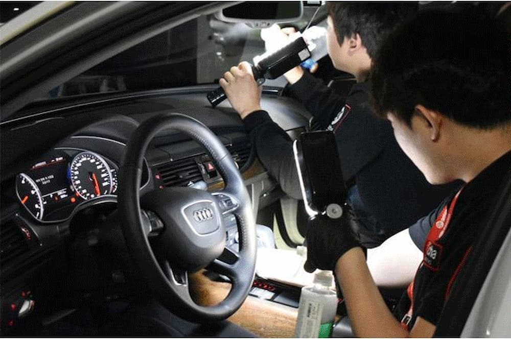 실내 보호 후 썬팅 작업