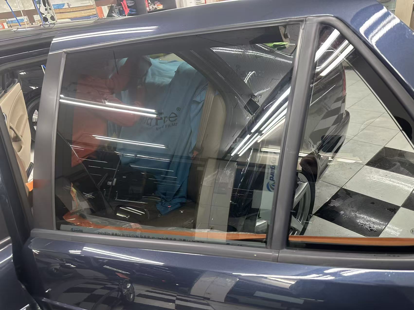 후석 도어 썬팅 완료